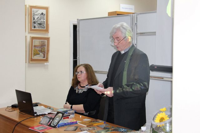 Відоме подружжя - Леся Романчук-Коковська і о.Тарас Коковський